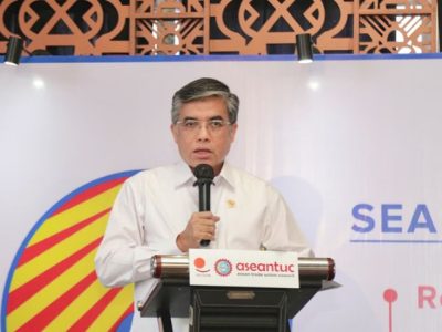 Menaker Yassierli menghadiri workshop regional AseanTUC membahas pelindungan pekerja Asia Tenggara liputan Radio Tangerang Heartline FM