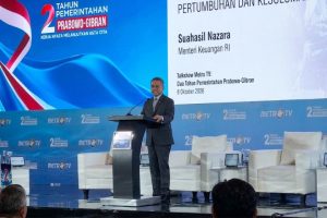 Menteri Keuangan Suahasil Nazara memaparkan proyeksi pertumbuhan ekonomi Indonesia dalam acara 2 Tahun Pemerintahan Prabowo-Gibran