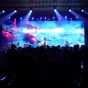 Suasana panggung konser Lullaboy saat berduet bersama musisi Indonesia di The Music Hall Jakarta