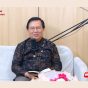 Pendeta Tommy Lengkong saat memberikan pemaparan materi rohani mengenai Roh Kudus sebagai Pribadi Kekal dalam program Let Us Reason Together