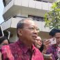 Gubernur Bali Wayan Koster memberikan keterangan pers terkait kelancaran pasokan dan distribusi BBM di Bali